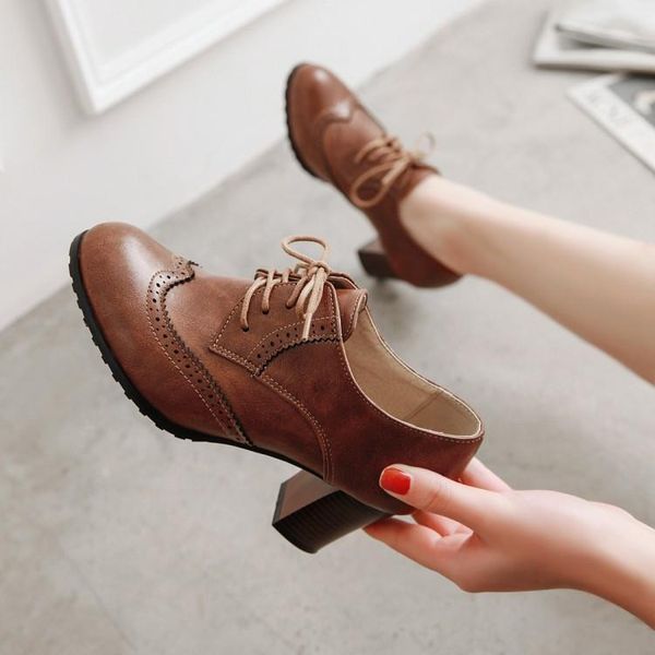 dress shoes agodor women oxfords british 2021 spring autumn round toe chunky block high heels brogue lace up wing tip fretwork, Black
dress shoes agodor women oxfords british 2021 spring autumn round toe chunky block high heels brogue lace up wing tip fretwork, Black