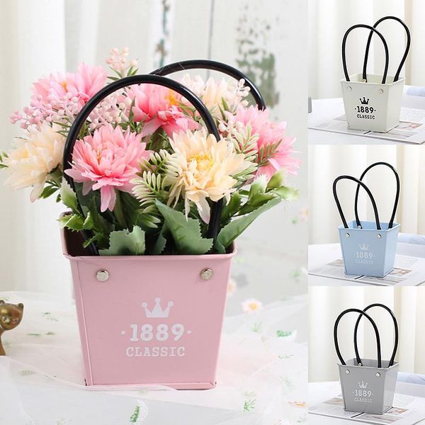gift wrap handy iron flower box trapezoid square portable bag florist packaging basket wedding party rose wrapping supplies
gift wrap handy iron flower box trapezoid square portable bag florist packaging basket wedding party rose wrapping supplies