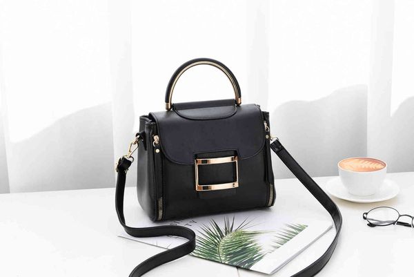 women's bag small fashion handbag korean style versatile lingge chain one shoulder messenger
women's bag small fashion handbag korean style versatile lingge chain one shoulder messenger