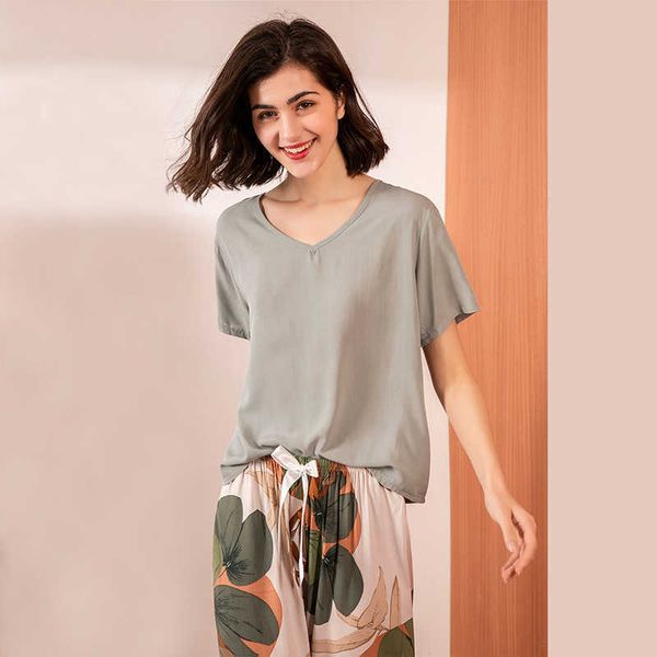 july's song floral printed pyjama sleepwear female casual v neck short sleeve elastic waist nightwear retro women's pajamas sets 2, Black;red
july's song floral printed pyjama sleepwear female casual v neck short sleeve elastic waist nightwear retro women's pajamas sets 2, Black;red
