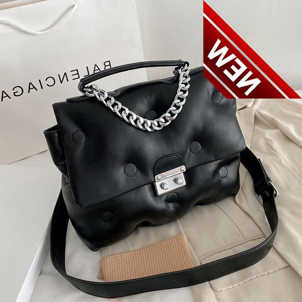 small chain brand designer soft quilted pu leather crossbody bags for women 2022 simple totes shoulder side bag luxury handbags
small chain brand designer soft quilted pu leather crossbody bags for women 2022 simple totes shoulder side bag luxury handbags