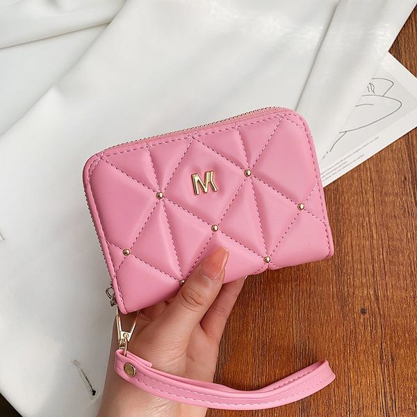 wallet pattern solid wallet style color square 2021 new atmospheric bag wallet card coin purse ladies simple small triangle qlssf lianquan0, Red;black
wallet pattern solid wallet style color square 2021 new atmospheric bag wallet card coin purse ladies simple small triangle qlssf lianquan0, Red;black