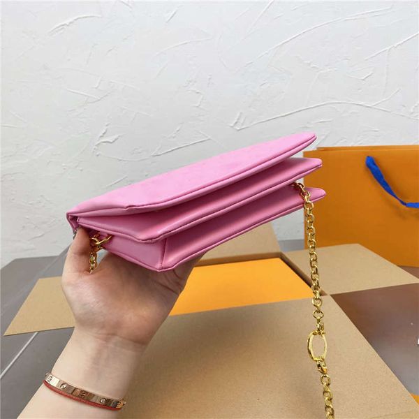 nice handbags women luxurys letter embossed new arrival shoulder bags color contrast crossbody bags tri-fold satchel
nice handbags women luxurys letter embossed new arrival shoulder bags color contrast crossbody bags tri-fold satchel