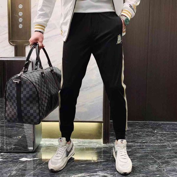 pant the spring/summer european goods taurus print contrast thin body small foot all-match, Black
pant the spring/summer european goods taurus print contrast thin body small foot all-match, Black