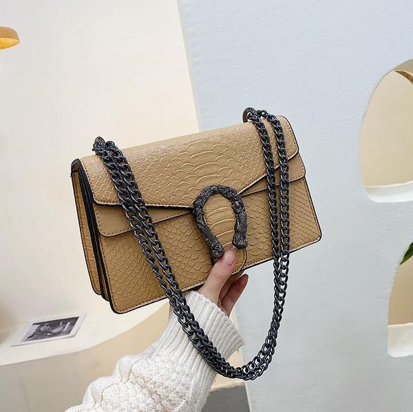 wholesale womens leather shoulder bags simple atmospheric pressure flower crocodile chain bag street personality buckle women handbags fashi
wholesale womens leather shoulder bags simple atmospheric pressure flower crocodile chain bag street personality buckle women handbags fashi