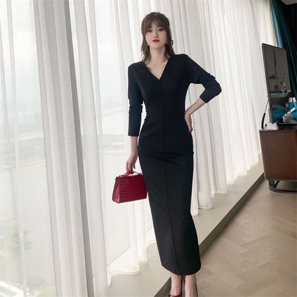 autumn and winter bottoming black dress looks thin office lady winter knee-length solid 210603, Black;gray
autumn and winter bottoming black dress looks thin office lady winter knee-length solid 210603, Black;gray