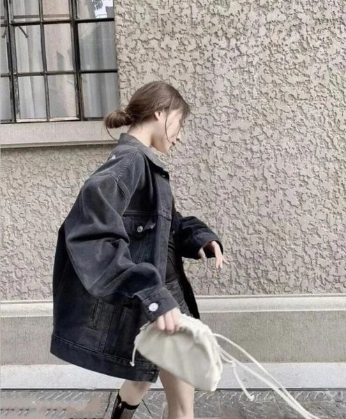 spring in ss21 paris, heavy industry drill black denim jacket, casual couples trend street dance, Black;brown
spring in ss21 paris, heavy industry drill black denim jacket, casual couples trend street dance, Black;brown