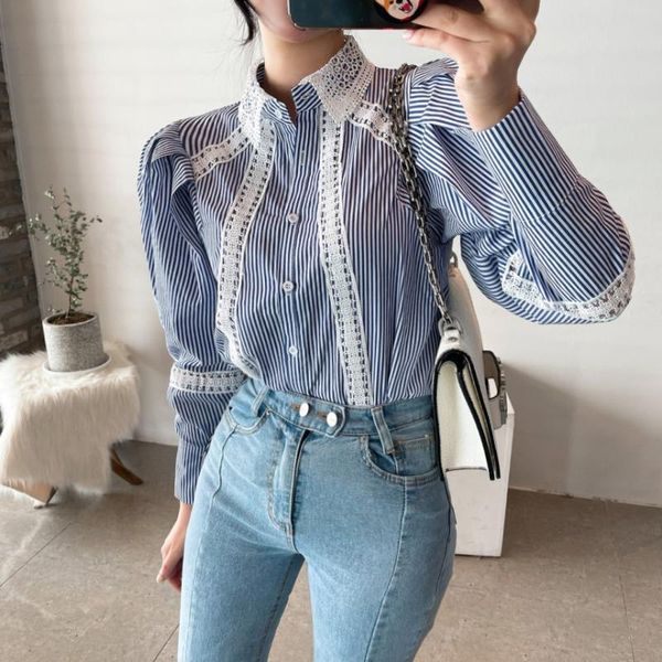 women's blouses & shirts korea chic elegant lapel hollow lace blouse 2021 bow design stitching striped loose single breasted puff sleev, White
women's blouses & shirts korea chic elegant lapel hollow lace blouse 2021 bow design stitching striped loose single breasted puff sleev, White