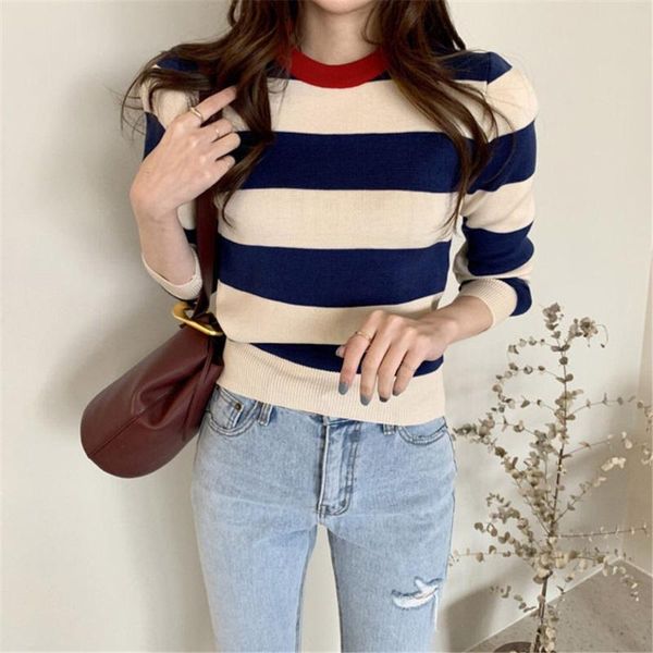 women's sweaters 2021 spring korean knitted striped pullover sweater women long sleeve o-neck vintage fashion casual female, White;black
women's sweaters 2021 spring korean knitted striped pullover sweater women long sleeve o-neck vintage fashion casual female, White;black