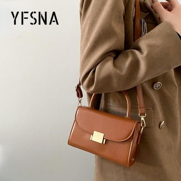 shoulder bags women 2021 retro all-match lizard pattern leather knight women's messenger handbag trend designer
shoulder bags women 2021 retro all-match lizard pattern leather knight women's messenger handbag trend designer