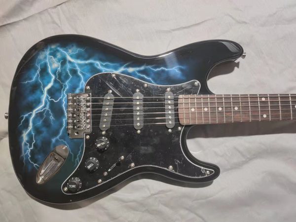 blue lightning st six string electric guitar, our shop can customize any style of electric guitar and bass guitar
blue lightning st six string electric guitar, our shop can customize any style of electric guitar and bass guitar