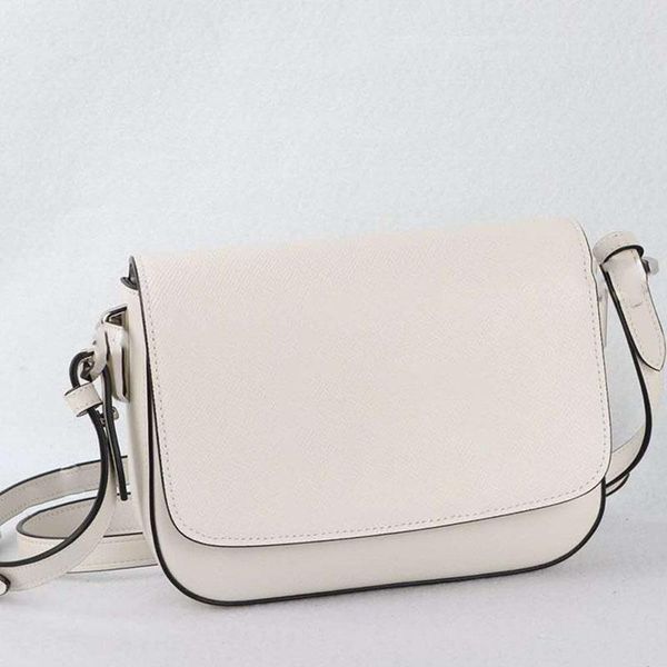 evening bags female bag 2021 fashion trend style european and american solid color wild small square shoulder messenger handbag
evening bags female bag 2021 fashion trend style european and american solid color wild small square shoulder messenger handbag