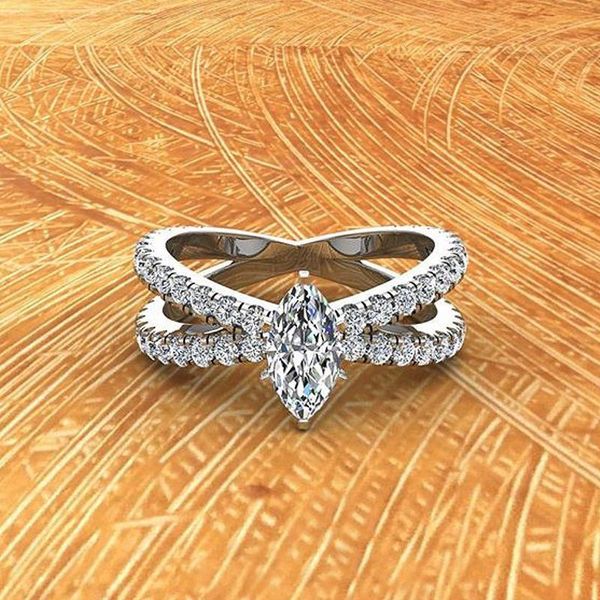 luxury female white leaf crystal ring charm silver color cross wedding rings for women trendy bride zircon stone engagement, Slivery;golden
luxury female white leaf crystal ring charm silver color cross wedding rings for women trendy bride zircon stone engagement, Slivery;golden