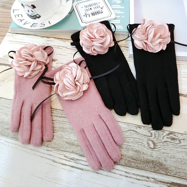 gloves korean touch screen five finger cashmere burnt edge big flower bow trend thickened lovely warm, Blue;gray
gloves korean touch screen five finger cashmere burnt edge big flower bow trend thickened lovely warm, Blue;gray