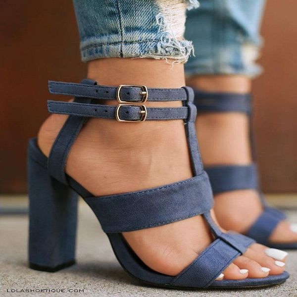 summer style roman ladies sandals super high heel large size hollow round head with buckles women's dress shoes, Black
summer style roman ladies sandals super high heel large size hollow round head with buckles women's dress shoes, Black