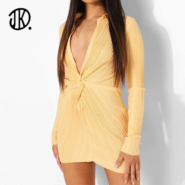 casual dresses fashion collar dress for ladies long sleeve spring slim pure mini female low cut outfit vestidos leisure, Black;gray
casual dresses fashion collar dress for ladies long sleeve spring slim pure mini female low cut outfit vestidos leisure, Black;gray