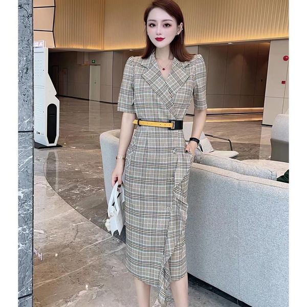 women's jackets early autumn women's fashion british style slim fit ruffle plaid dress celebrities commute, Black;brown
women's jackets early autumn women's fashion british style slim fit ruffle plaid dress celebrities commute, Black;brown