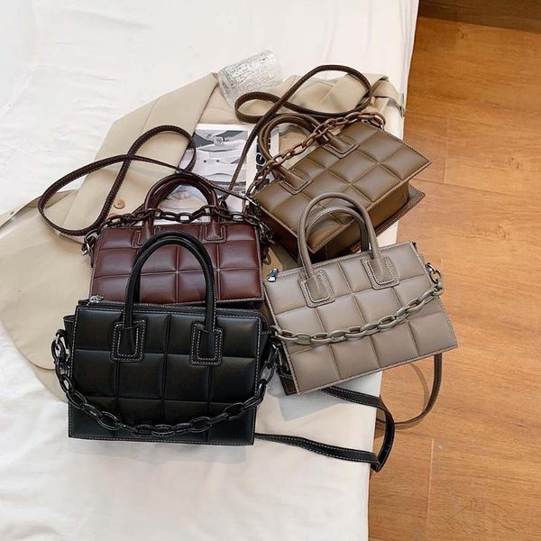 evening bags vintage women checker chain messenger bag solid color pu leather flap handbags soft designer handbag
evening bags vintage women checker chain messenger bag solid color pu leather flap handbags soft designer handbag
