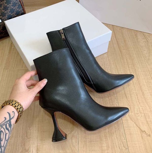 womens designer boots heel ankle boot martin cowboy fashion rivet black booties real leather zipper letter lace up lady with box 01
womens designer boots heel ankle boot martin cowboy fashion rivet black booties real leather zipper letter lace up lady with box 01