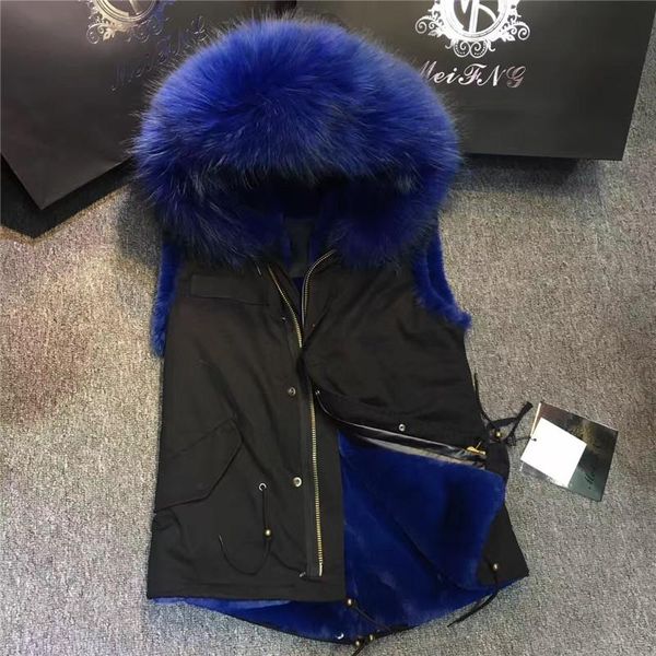 women's vests beautiful black sleeveless vest elegent short style for women real raccoon fur collar blue color can change lady slim, Black;white
women's vests beautiful black sleeveless vest elegent short style for women real raccoon fur collar blue color can change lady slim, Black;white