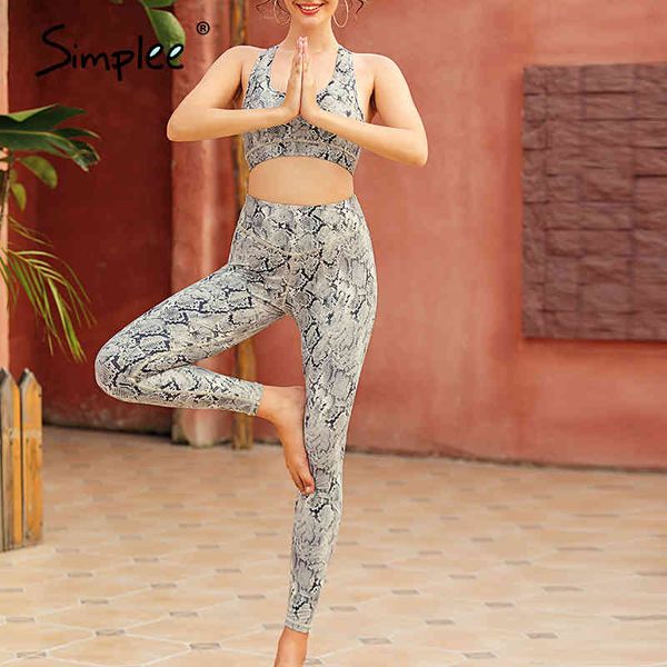 plus size ladies skiny jumpsuits slim pencil famale snaked 2 peices summer women jumpsuit romper 210414, Black;white
plus size ladies skiny jumpsuits slim pencil famale snaked 2 peices summer women jumpsuit romper 210414, Black;white