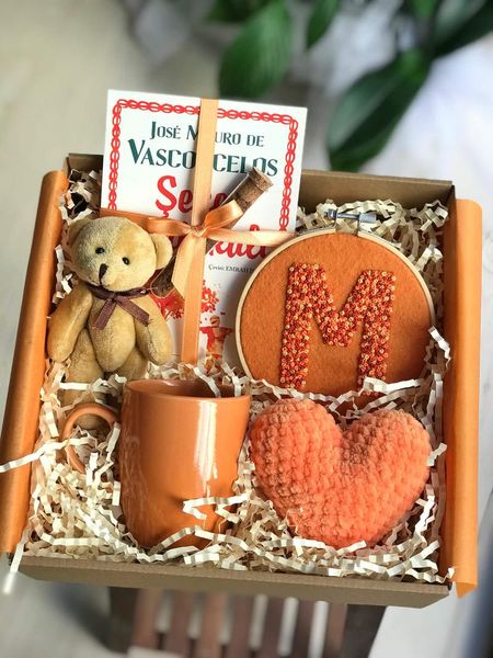 personalised special gift box sugar orange coffee mug embroidery canvas bear velvet heart friends birthday darling greeting card wrap
personalised special gift box sugar orange coffee mug embroidery canvas bear velvet heart friends birthday darling greeting card wrap