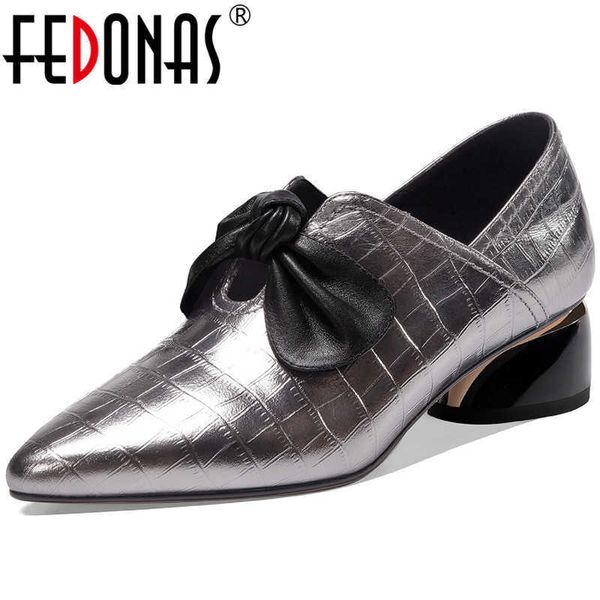 concise shallow women shoes cow patent leather pumps butterfly knot elegant spring summer retro woman 210528, Black
concise shallow women shoes cow patent leather pumps butterfly knot elegant spring summer retro woman 210528, Black