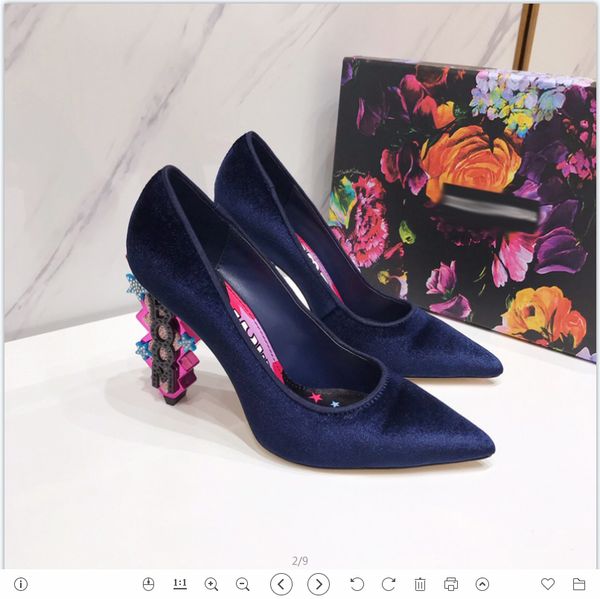 2021 good quality fashion women luxurys designers shoes designer sandals womens luxury high heels sandal dress shoess with box size 35-41 -g, Black
2021 good quality fashion women luxurys designers shoes designer sandals womens luxury high heels sandal dress shoess with box size 35-41 -g, Black