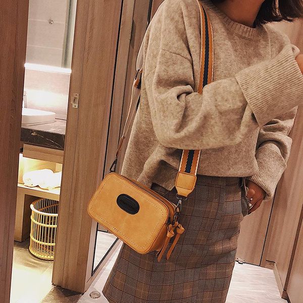 evening bags vintage printing wide strap crossbody women designer luxury pu leather lady shoulder messenger bag small flap square female
evening bags vintage printing wide strap crossbody women designer luxury pu leather lady shoulder messenger bag small flap square female