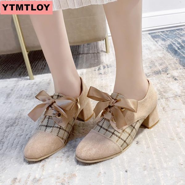 dress shoes 2021 ladies thick heels suede high bow black work square head wild comfortable women's
dress shoes 2021 ladies thick heels suede high bow black work square head wild comfortable women's