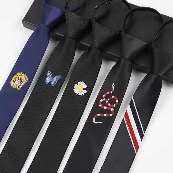 bow ties tie tb embroidery 5cm narrow black gray tricolor stripe men and women personality lazy zipper dk student jk japanese
bow ties tie tb embroidery 5cm narrow black gray tricolor stripe men and women personality lazy zipper dk student jk japanese