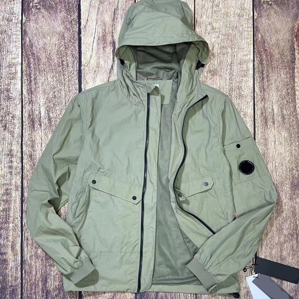 autumn and summer men's simple jacket outdoor tooling long sleeve coat pair of glasses loose shirt european american fashion brand, Black;brown
autumn and summer men's simple jacket outdoor tooling long sleeve coat pair of glasses loose shirt european american fashion brand, Black;brown