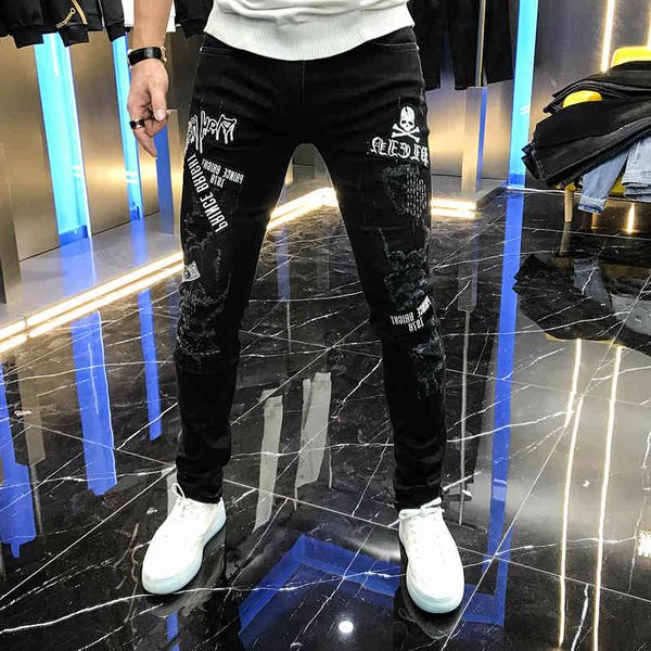 jean autumn embroidered male breeches tend to wear personality skull labels thin leggings black, Blue
jean autumn embroidered male breeches tend to wear personality skull labels thin leggings black, Blue