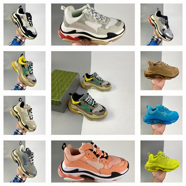 black triple s trainer pairs clesr sole men women casual shoes 17fw all over the logo bright red blue white grey colorful sports shoe triple
black triple s trainer pairs clesr sole men women casual shoes 17fw all over the logo bright red blue white grey colorful sports shoe triple