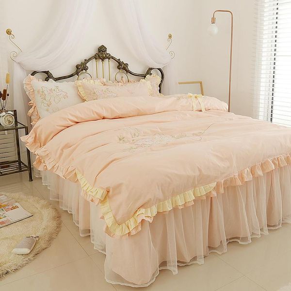 bedding sets butterfly embroidery lace ruffle princess cotton home textile set luxury solid color duvet cover bedspread skirt bed
bedding sets butterfly embroidery lace ruffle princess cotton home textile set luxury solid color duvet cover bedspread skirt bed