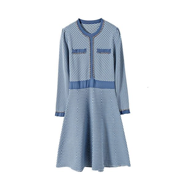 casual dresses fall autumn long sleeve round neck blue striped print knitted panelled chains knee-length dress elegant no22209228 5l57, Black;gray
casual dresses fall autumn long sleeve round neck blue striped print knitted panelled chains knee-length dress elegant no22209228 5l57, Black;gray