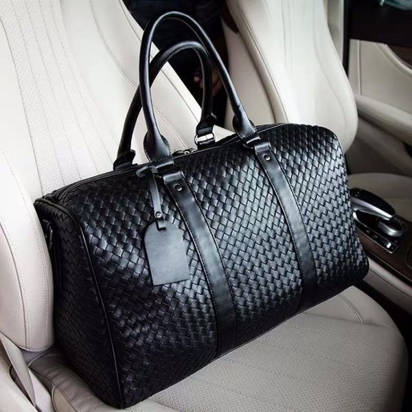 duffel bags men's and women's large-capacity business handbags leather travel bag fitness fashion short-distance
duffel bags men's and women's large-capacity business handbags leather travel bag fitness fashion short-distance