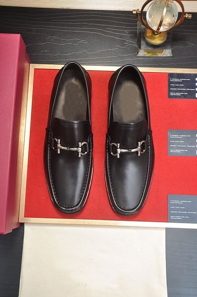 new male fashion elegant oxford shoes men brand formal genuine leather party wedding dress shoes casual slip on loafers size 38-44, Black
new male fashion elegant oxford shoes men brand formal genuine leather party wedding dress shoes casual slip on loafers size 38-44, Black