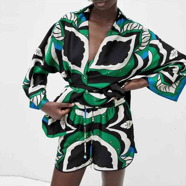 za bermuda shorts woman summer green print high waist short pants women vintage loose casual streetwear shorts sets, Gray
za bermuda shorts woman summer green print high waist short pants women vintage loose casual streetwear shorts sets, Gray
