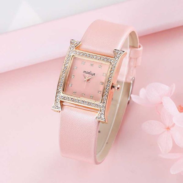 wristwatches relogio feminino luxo temperament casual ladies watch shell pattern square h woman fashion wild lady quartz, Slivery;brown
wristwatches relogio feminino luxo temperament casual ladies watch shell pattern square h woman fashion wild lady quartz, Slivery;brown