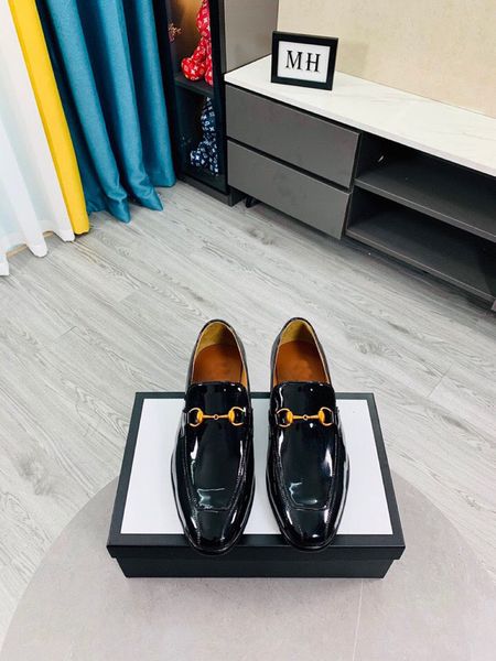 elegant gentlemen fashion dress shoes walking brand designer casual loafers men patent leather party wedding flats size 38-44, Black
elegant gentlemen fashion dress shoes walking brand designer casual loafers men patent leather party wedding flats size 38-44, Black