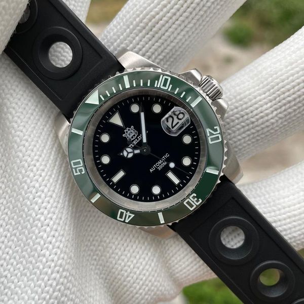 wristwatches steeldive men's water ghost diver watch sd1953 black dial ceramic bezel nh35 automatic movement 300m waterproof bgw-9 blue, Slivery;brown
wristwatches steeldive men's water ghost diver watch sd1953 black dial ceramic bezel nh35 automatic movement 300m waterproof bgw-9 blue, Slivery;brown