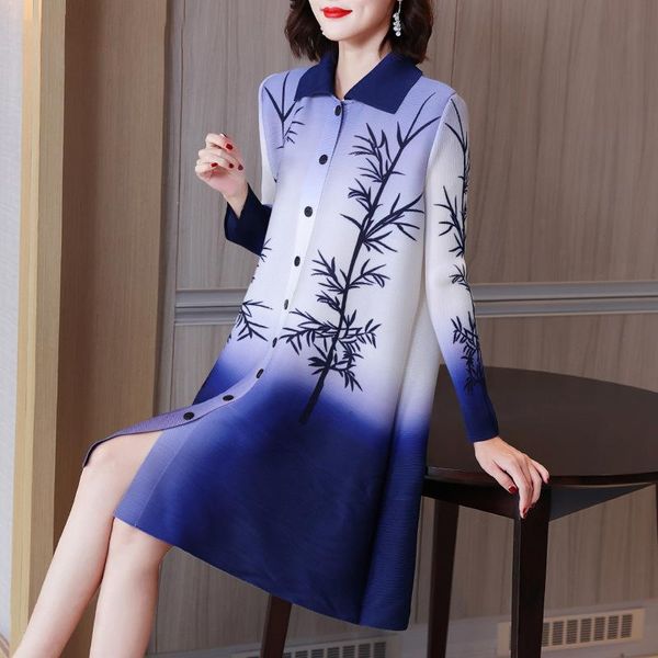 casual dresses autumn printed women's cardigan dress miyak fold fashionable plus size middle-aged and elderly mothers wear pleated, Black;gray
casual dresses autumn printed women's cardigan dress miyak fold fashionable plus size middle-aged and elderly mothers wear pleated, Black;gray