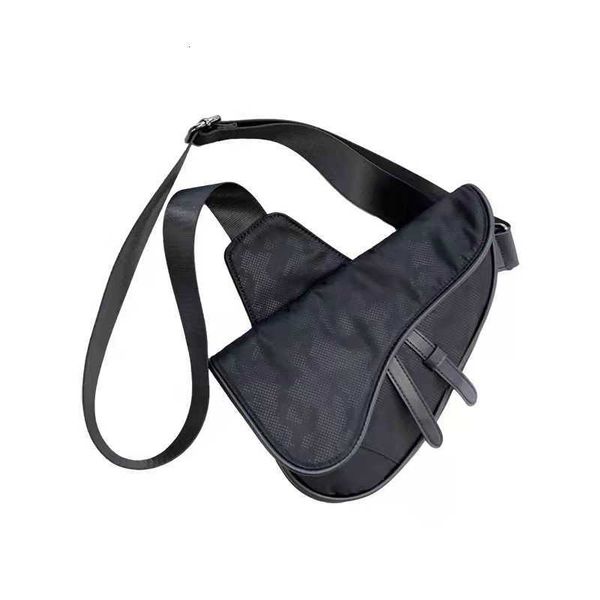 simple fashion pu women's art simple small square large capacity one shoulder bag
simple fashion pu women's art simple small square large capacity one shoulder bag