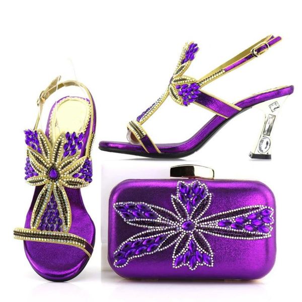 wonderful purple wemon pumps matching handbag set with rhinestone for african shoes and bag dress v7438, Black
wonderful purple wemon pumps matching handbag set with rhinestone for african shoes and bag dress v7438, Black