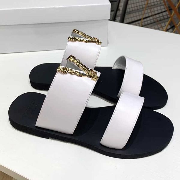 diseñador de alta calidad sandalias planas tira metal negro las mujeres tributo con letras cuero reales caja size35-43, Black
diseñador de alta calidad sandalias planas tira metal negro las mujeres tributo con letras cuero reales caja size35-43, Black