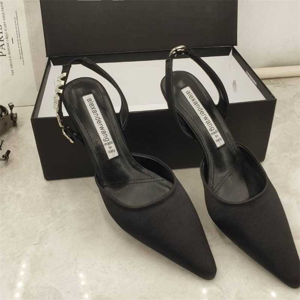 2021 high version aw king sandals thin heel hollow sandals high heels women's back trip pointed diamond single shoes, Black
2021 high version aw king sandals thin heel hollow sandals high heels women's back trip pointed diamond single shoes, Black