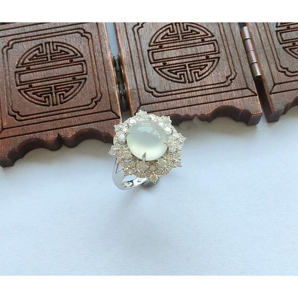 cluster rings original design natural chalcedony snowflake opening adjustable ring smooth shining charm ladies silver jewelry, Golden;silver
cluster rings original design natural chalcedony snowflake opening adjustable ring smooth shining charm ladies silver jewelry, Golden;silver