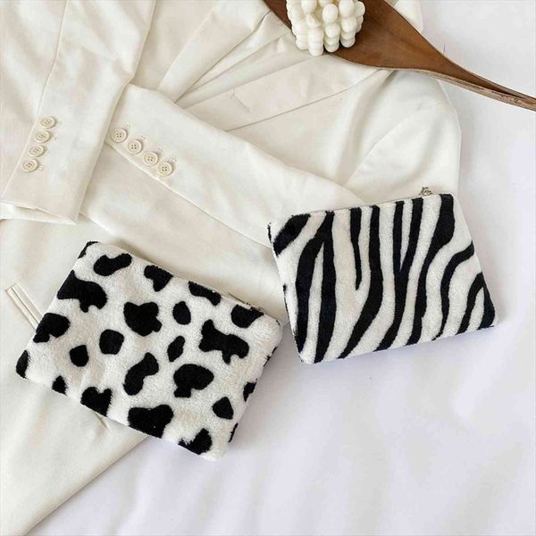 fashion bracelet keychain card bag leather tassel wallet women pu zebra cow print for trend, Red;black
fashion bracelet keychain card bag leather tassel wallet women pu zebra cow print for trend, Red;black