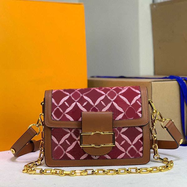 blue denim handbag crossbody bag flap messenger bags medium handbag gold chain flip wallet jacquard fabric inner compartment, Black;red 
blue denim handbag crossbody bag flap messenger bags medium handbag gold chain flip wallet jacquard fabric inner compartment, Black;red